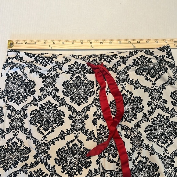 Soma Embraceable Long Sleeve Pajama Set in Damsel Ivory Size L - Picture 12 of 16